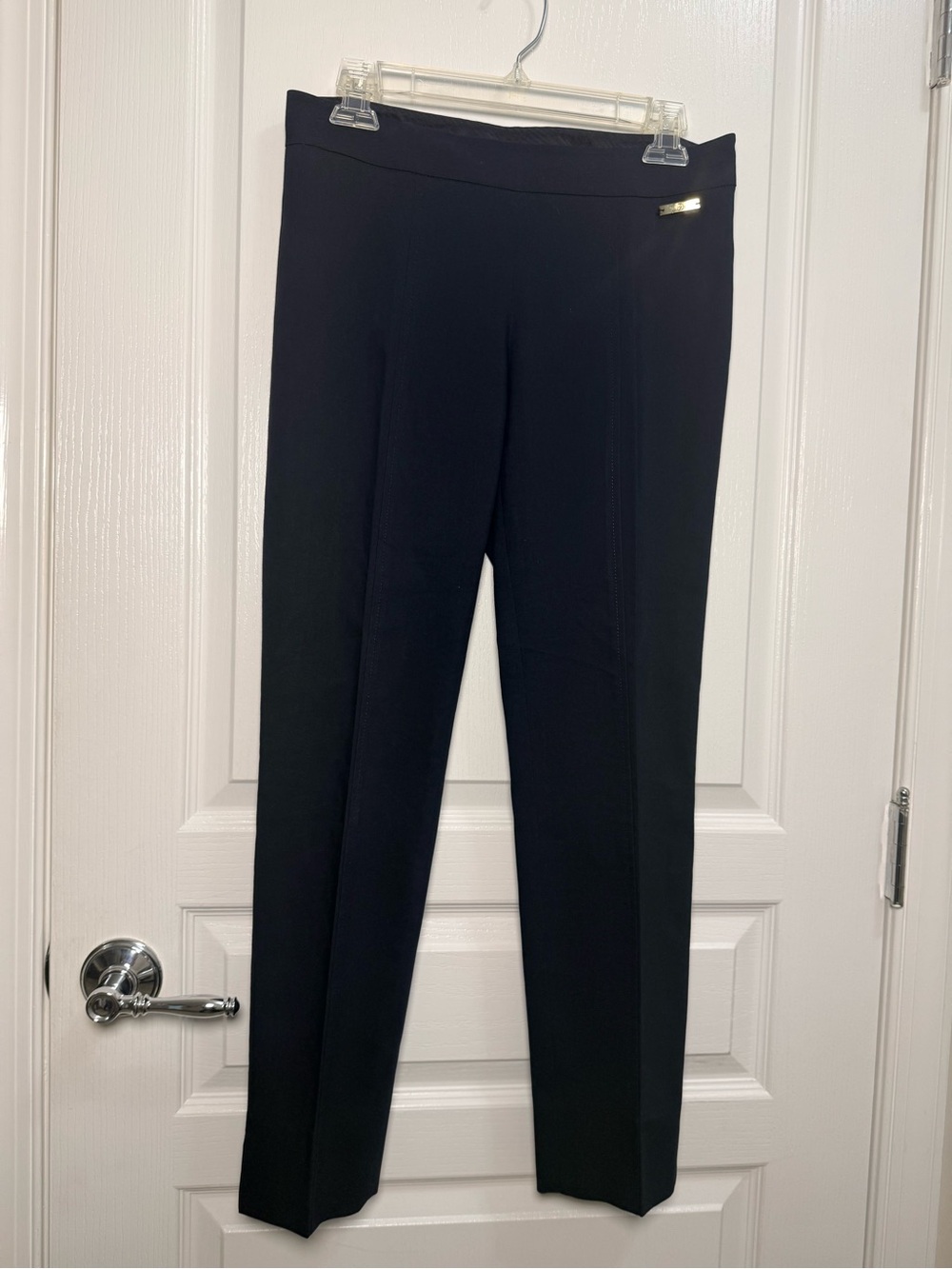 Tory Burch Black Slim Straight Leg Stretch Pants Gold Logo Size 2 - Picture 3 of 12